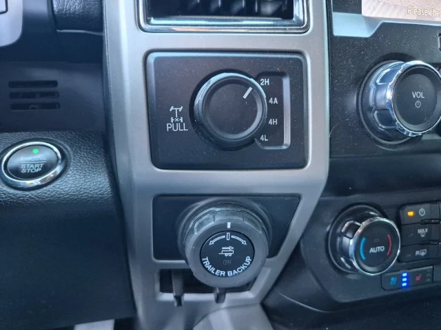Used 2020 Black Ford Lariat image 19