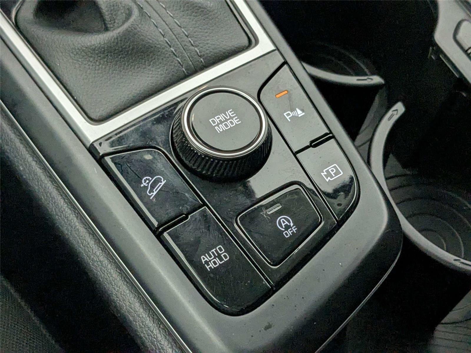 Used 2024 Fusion Black Kia LX image 23
