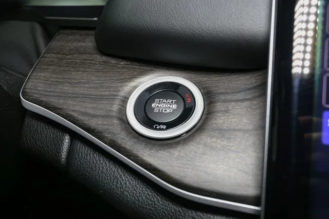 Used 2023 White Jeep 4xe image 34
