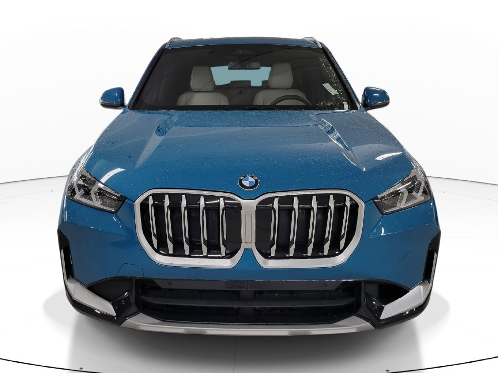 Certified Used 2025 Blue Bay Lagoon Metallic BMW xDrive28i image 2