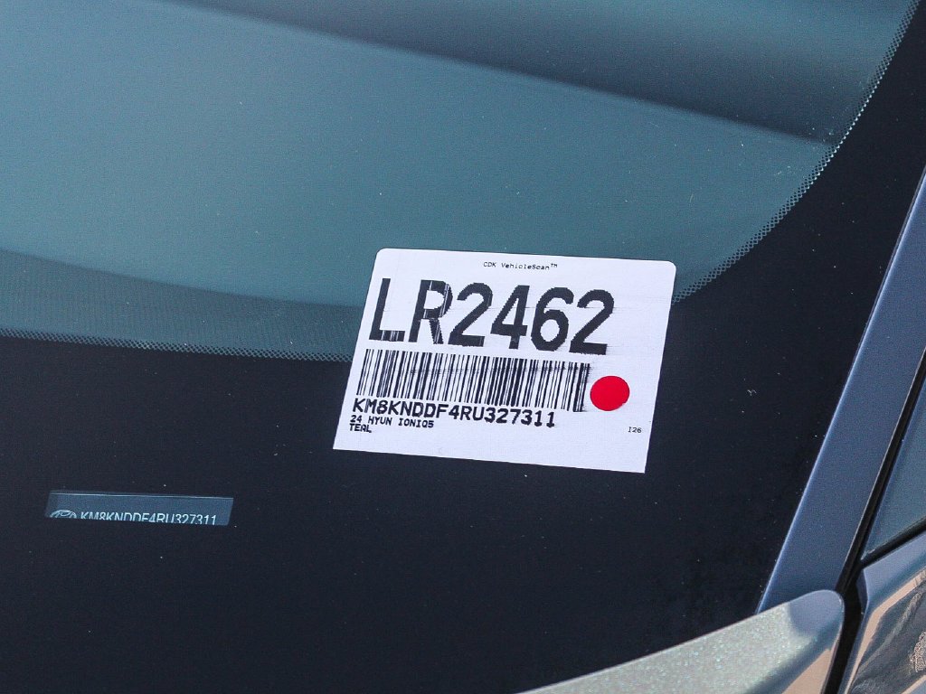 Used 2024 Green Hyundai SEL image 29