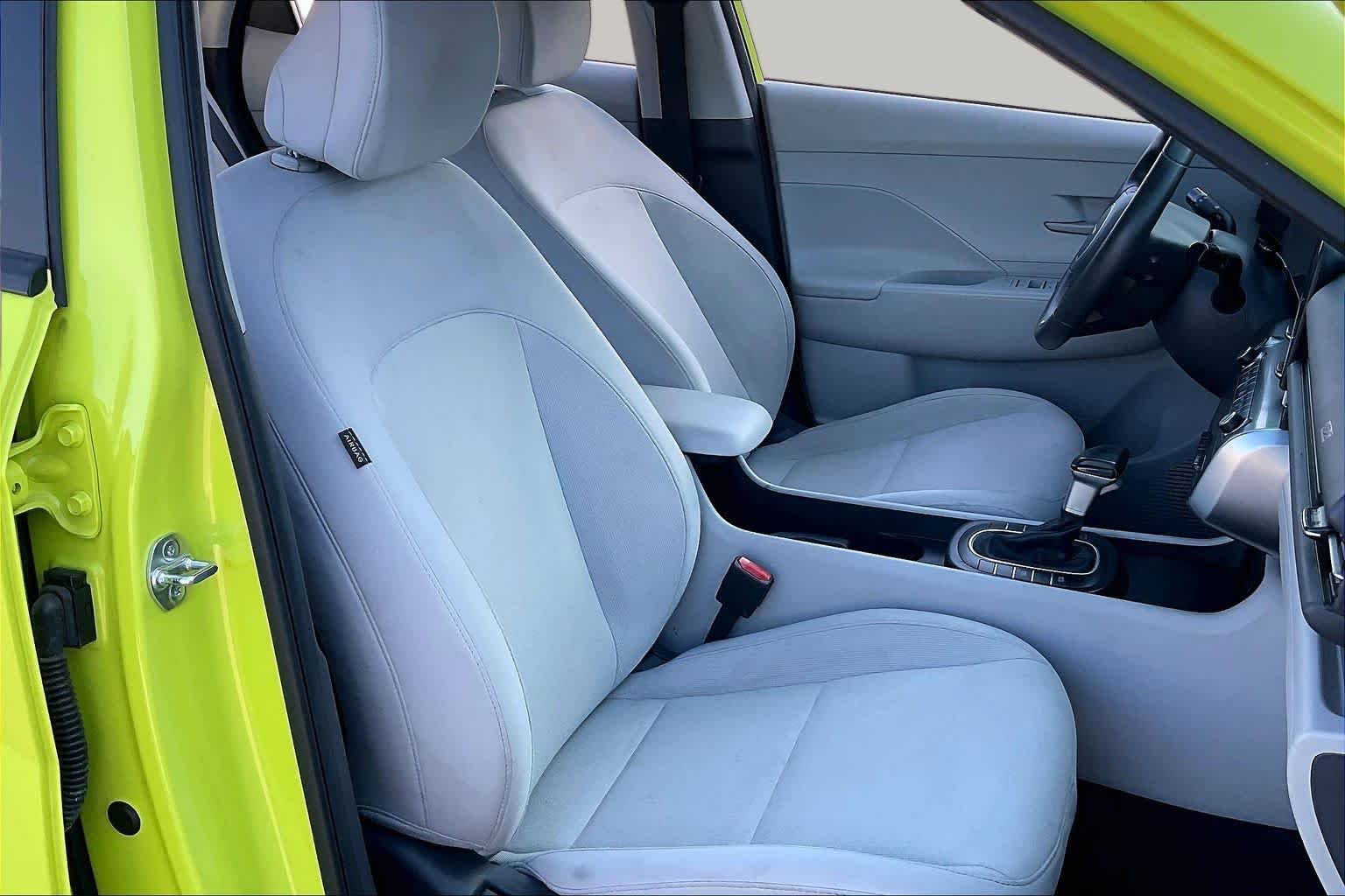 Used 2024 Neoteric Yellow Hyundai SEL image 9