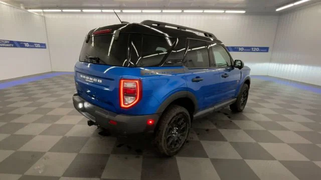 Used 2025 Velocity Blue Metallic Ford Badlands image 8