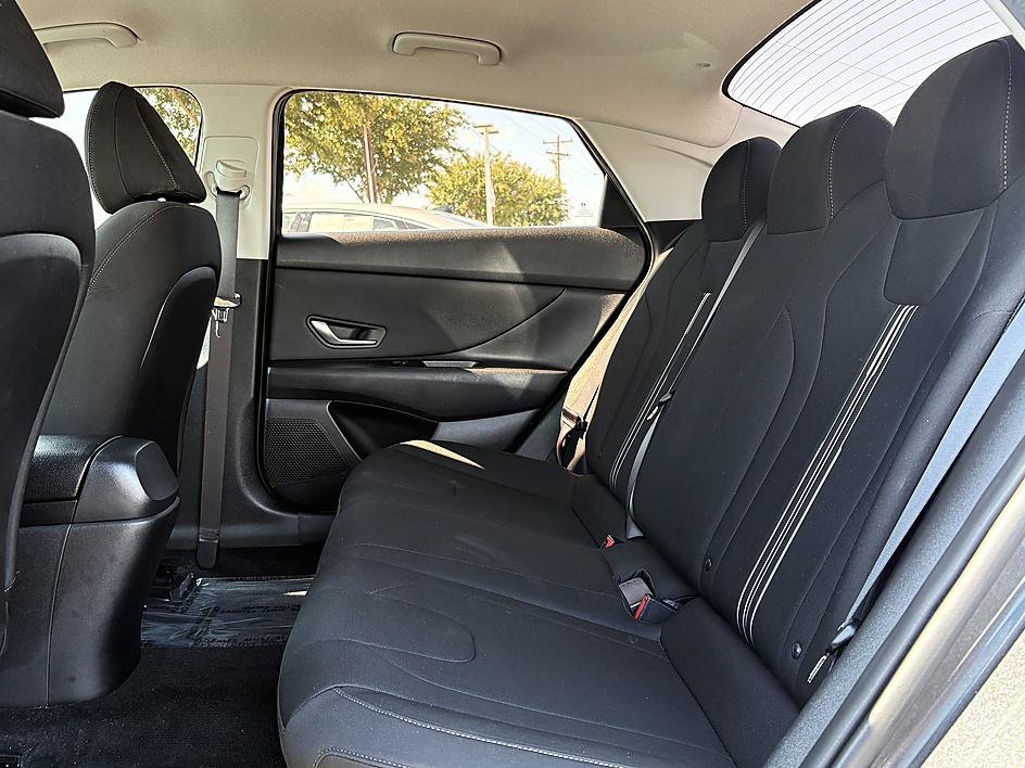 Used 2023 Portofino Gray Hyundai SEL image 9
