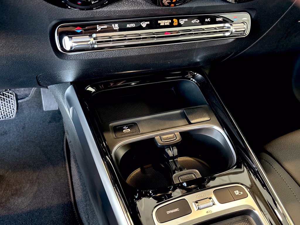New 2026 Polar White Mercedes-Benz GLB 250 image 16