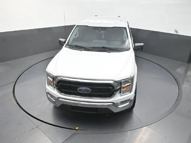 Used 2021 White Ford XLT image 12