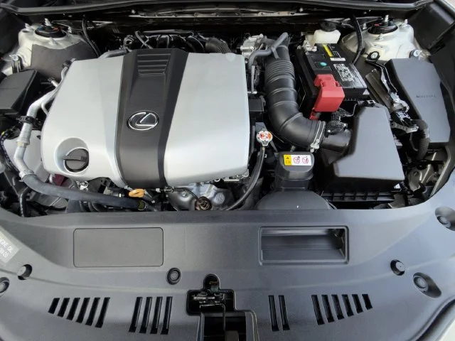 2025 Lexus ES 350 - Photo 29