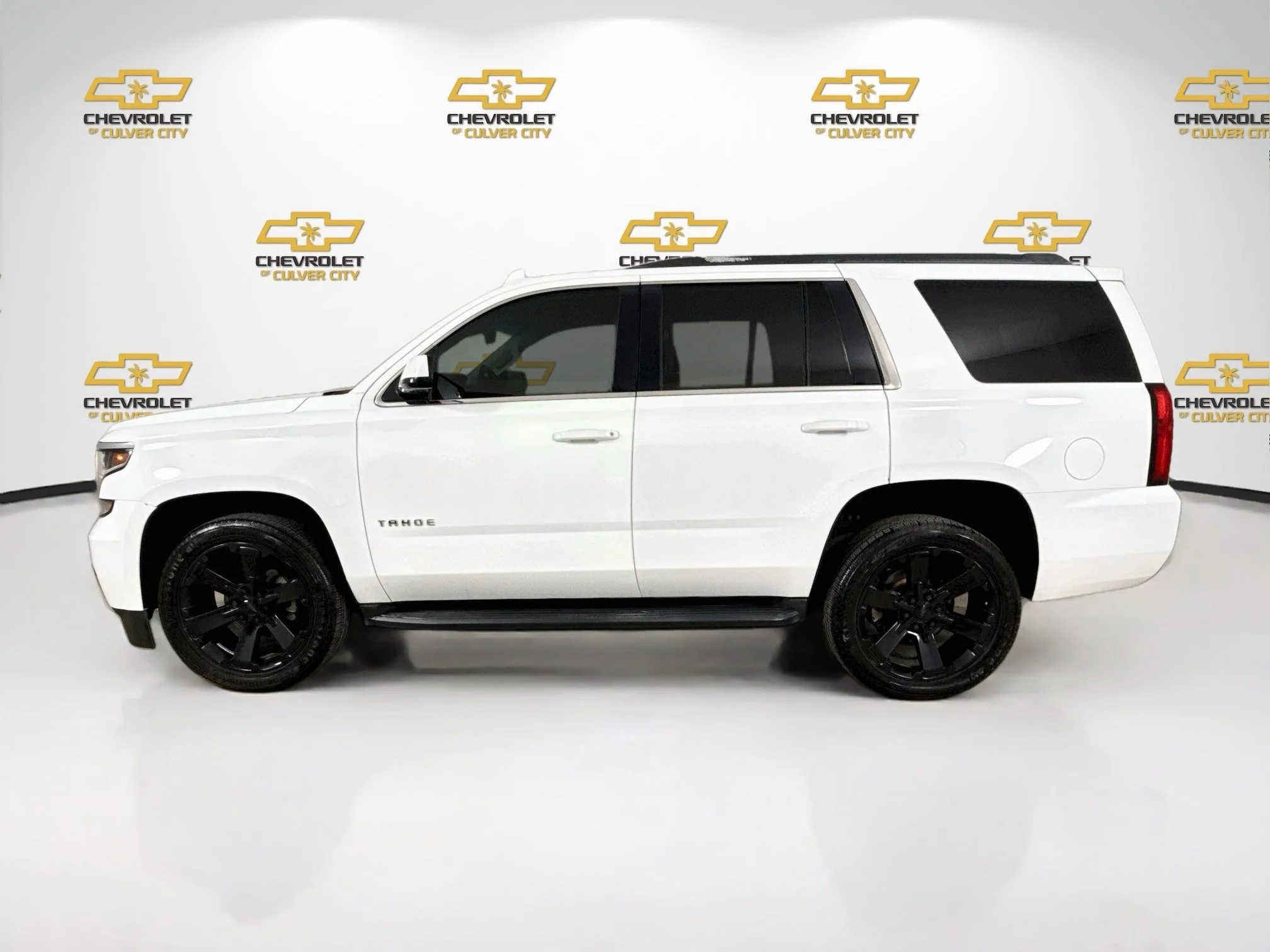 Used 2018 SUMMIT WHITE Chevrolet LS image 5