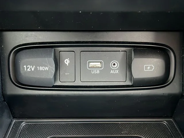 Used 2020 Red Hyundai Limited image 19