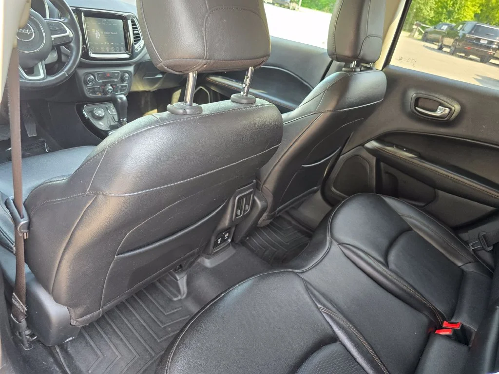 Used 2020 Blue Jeep Limited image 25