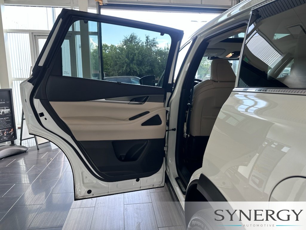 Certified Used 2023 Majestic White INFINITI LUXE image 25