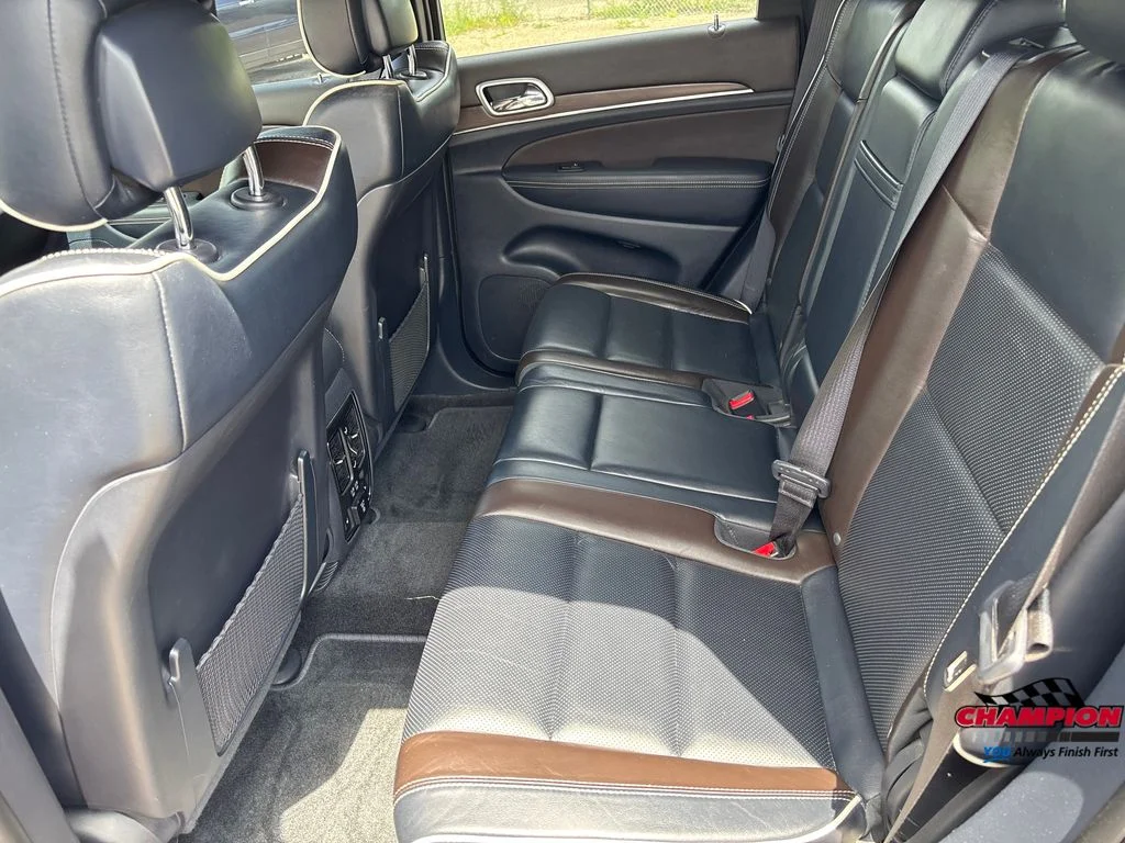 Used 2015 Blue Jeep Overland image 23