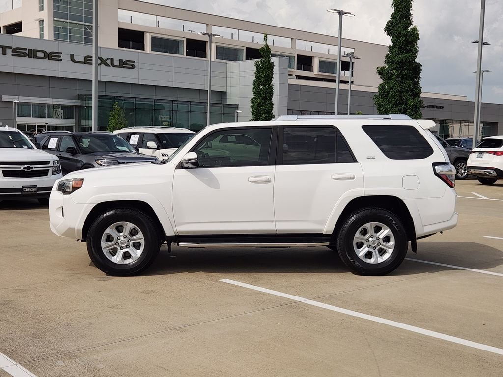 Used 2016 Super White Toyota SR5 Premium image 4