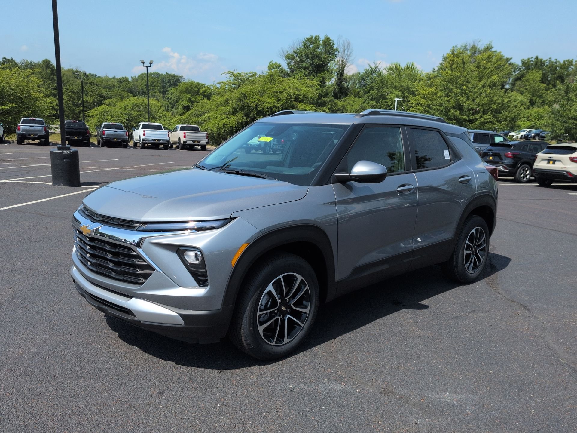 New 2026 Sterling Gray Metallic Chevrolet LT image 39