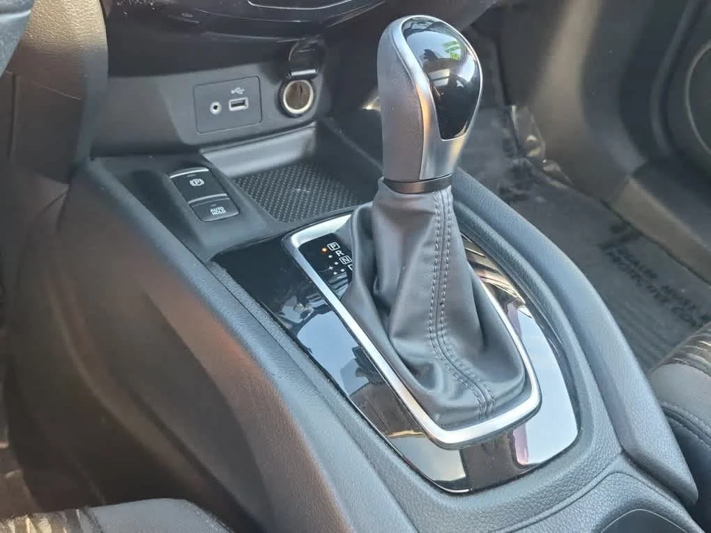 Used 2020 Gun Metallic Nissan SV image 13
