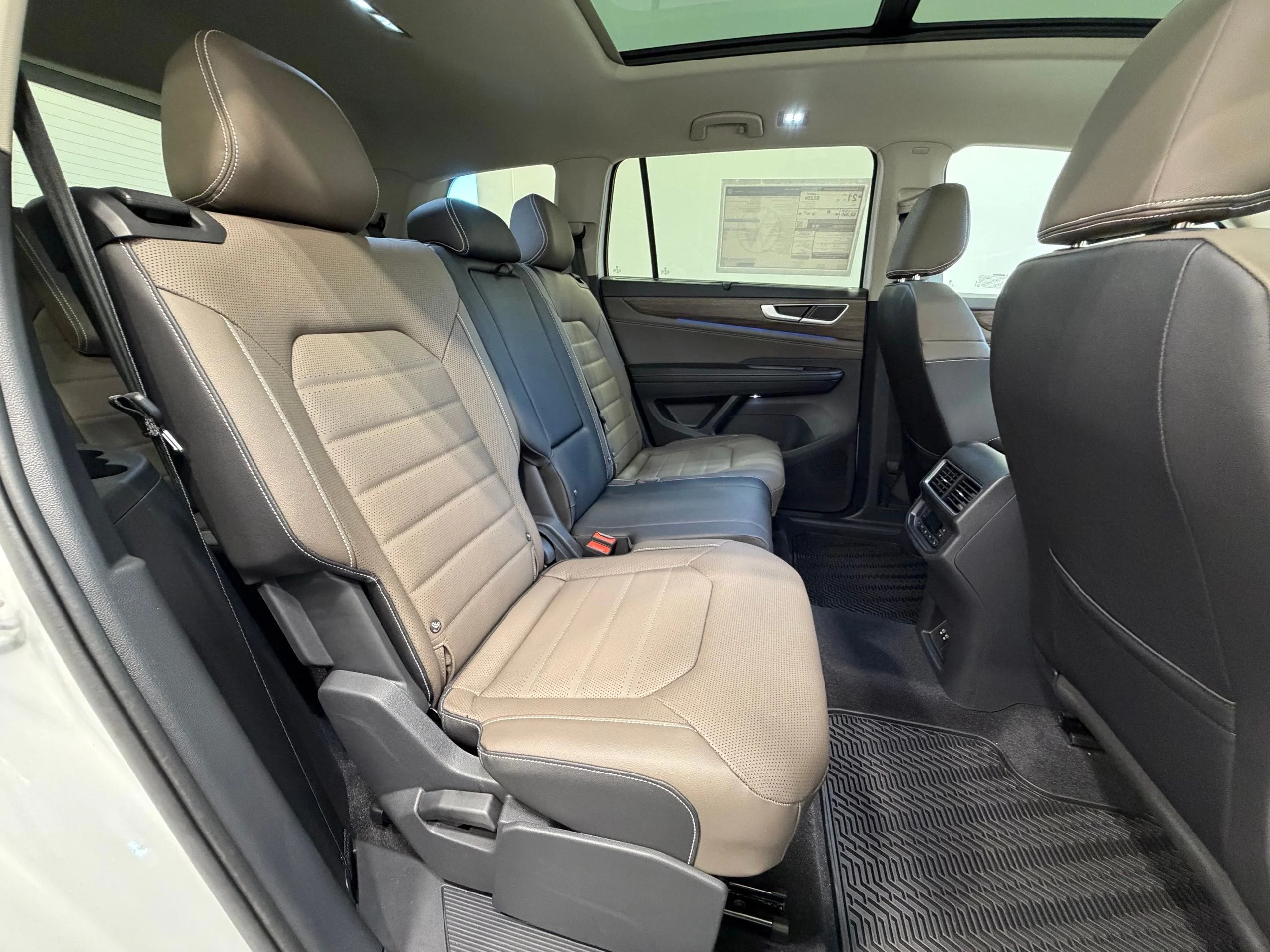 New 2026 White Volkswagen 2.0T SEL image 29