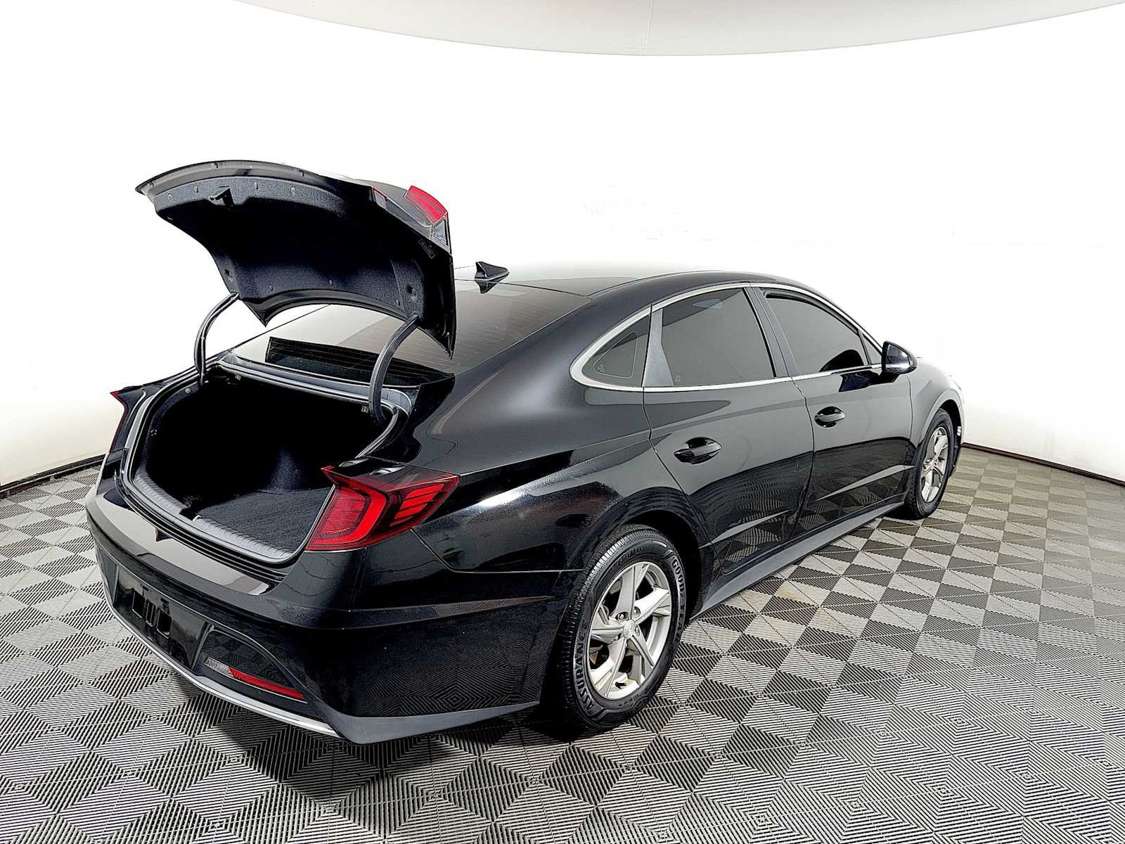 2020 Hyundai Sonata SE - Photo 21