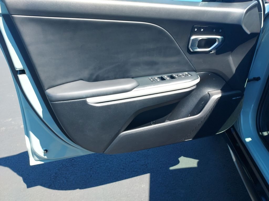 2025 Kia K4 GT-Line - Photo 12