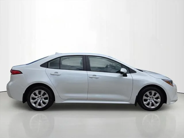 Used 2026 Wind Chill Pearl Toyota LE image 6