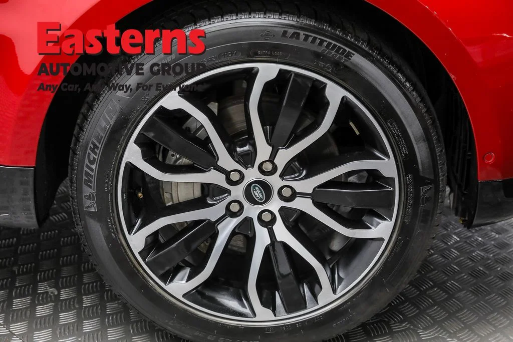 Used 2022 Red Land Rover HSE Silver Edition image 34