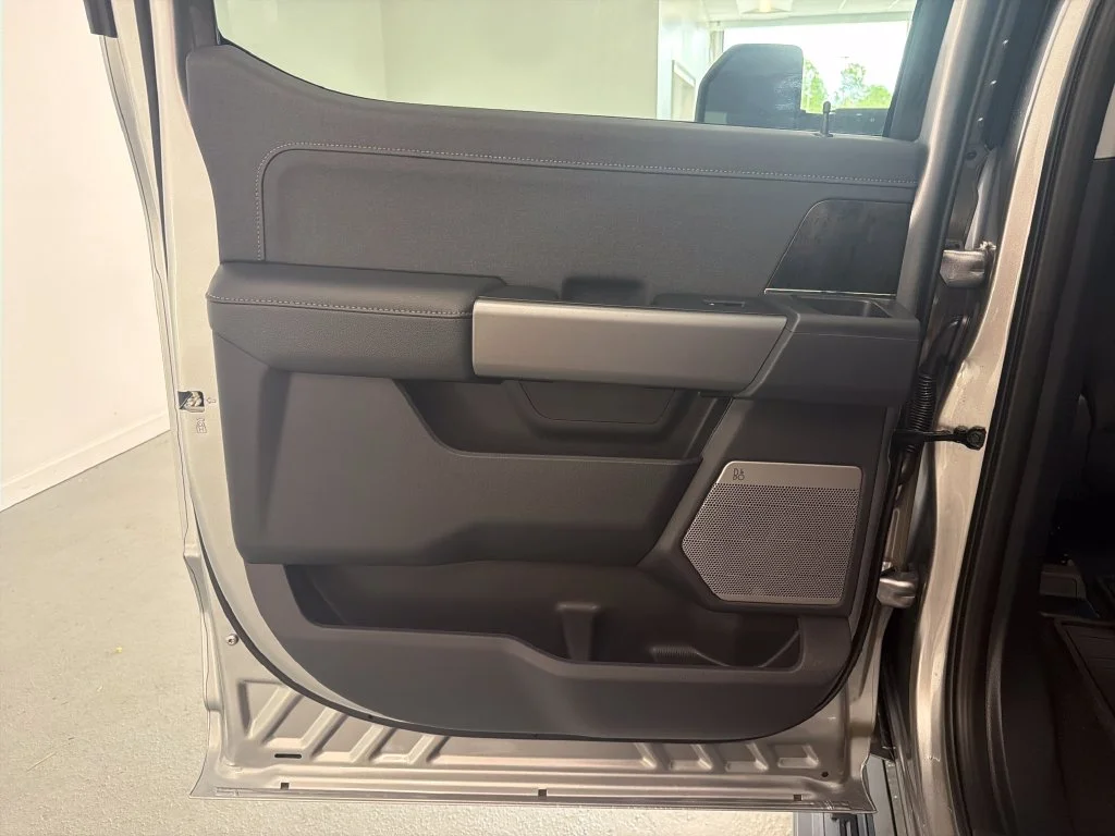 New 2027 Silver Ford Lariat image 8