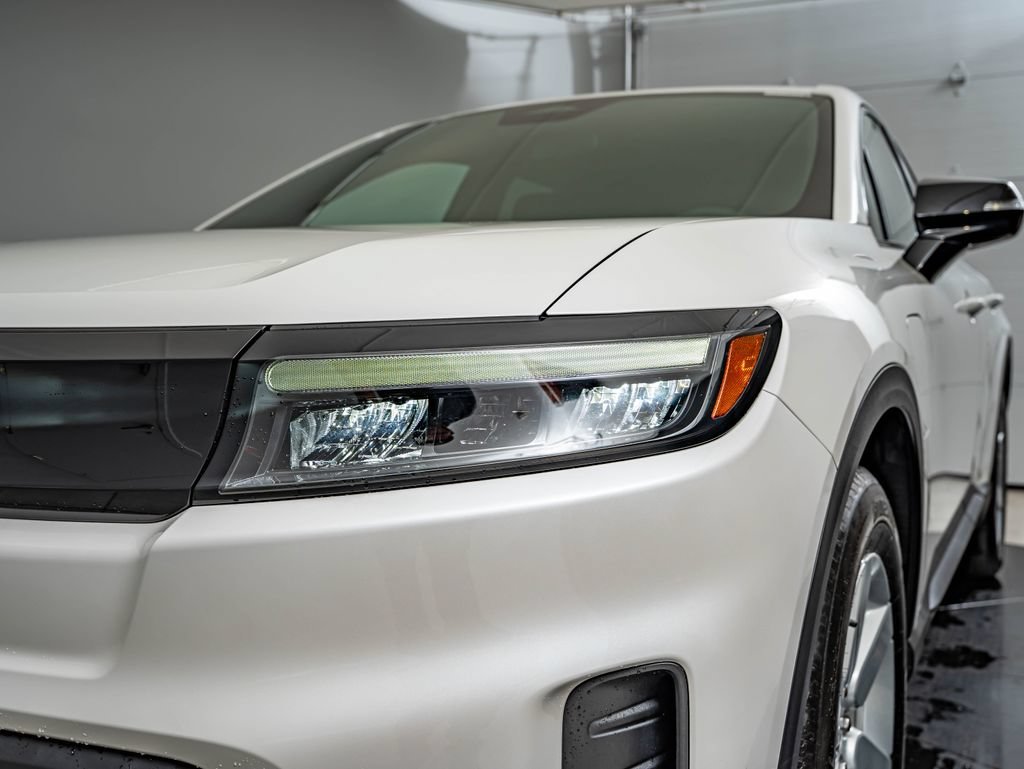 Used 2024 Snowfall Pearl Honda EX image 13