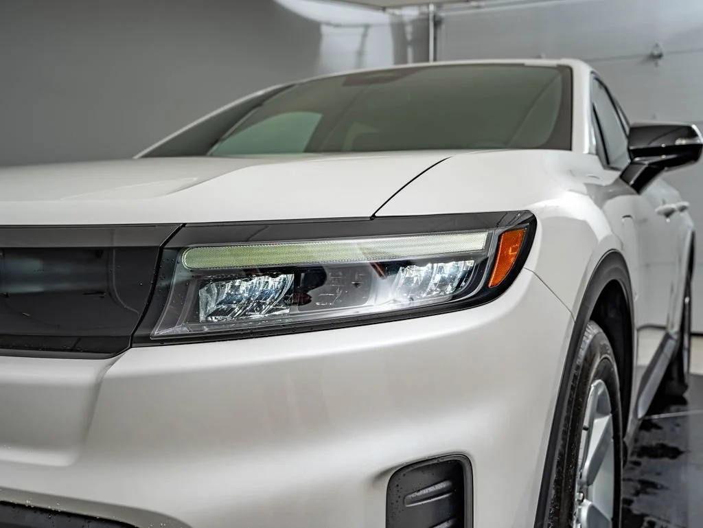 Used 2024 Snowfall Pearl Honda EX image 13