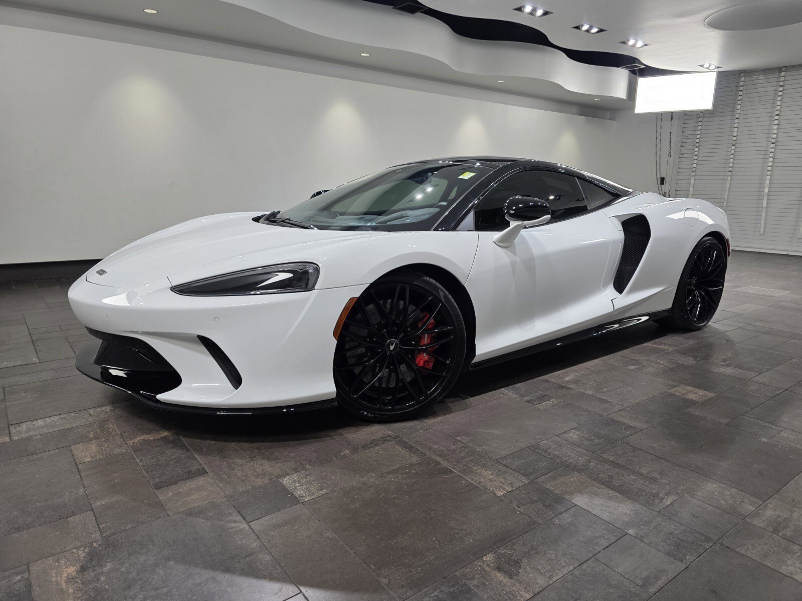 2023 McLaren GT -'s photo