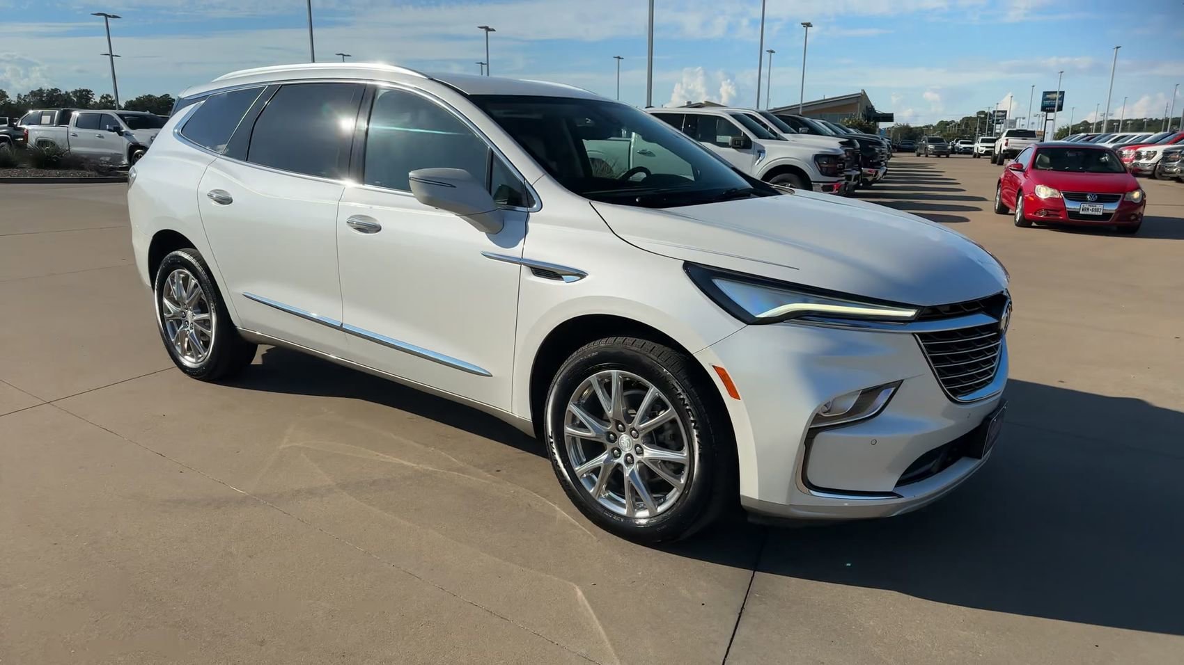 2022 Buick Enclave Premium photo 2