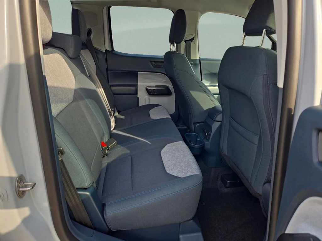 New 2026 Space White Metallic Ford XLT image 42