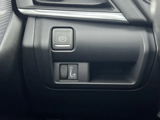 Used 2021 Black Cadillac Sport image 33
