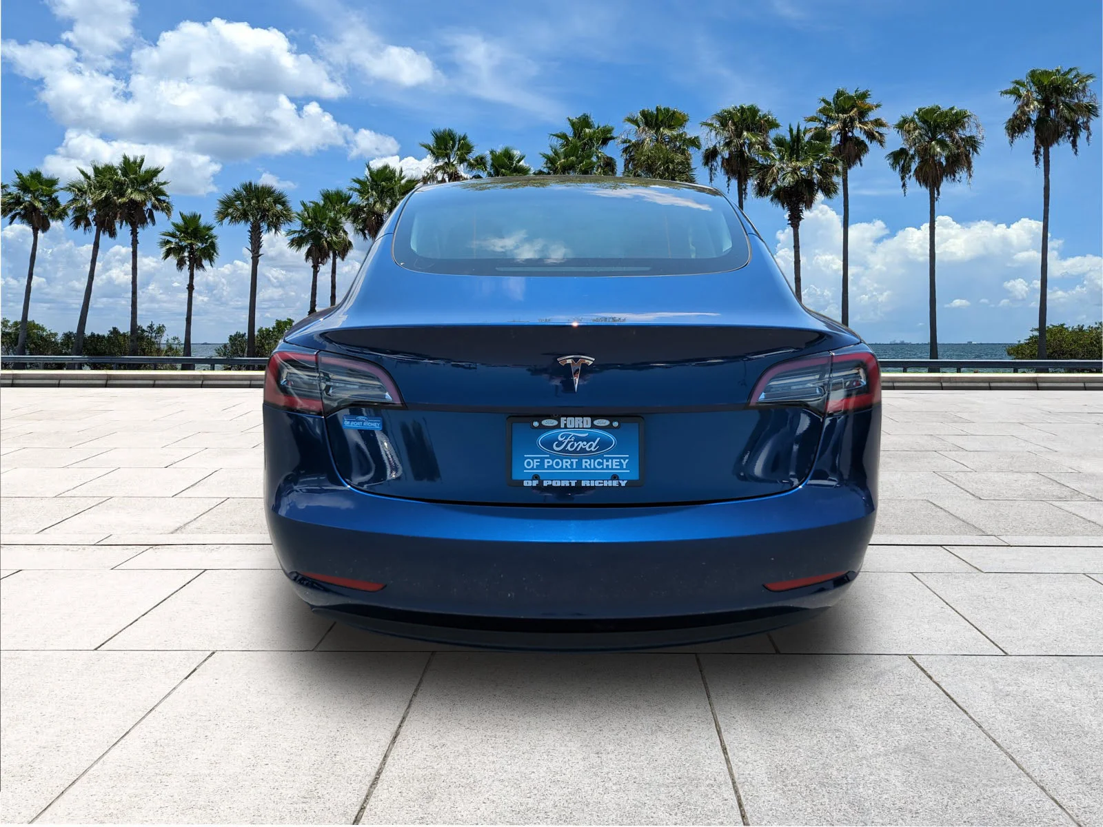 Used 2023 Deep Blue Metallic Tesla  image 8