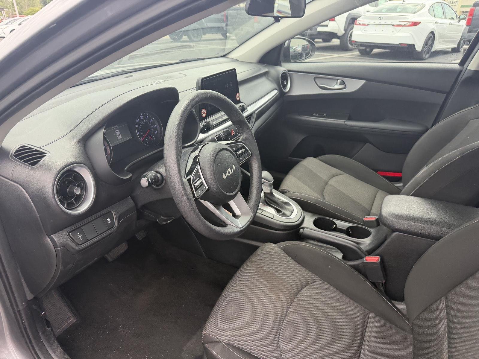 Used 2024 Steel Gray KIA  image 12