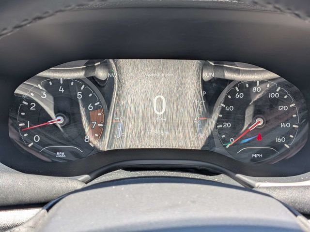Used 2024 White Jeep Latitude image 31
