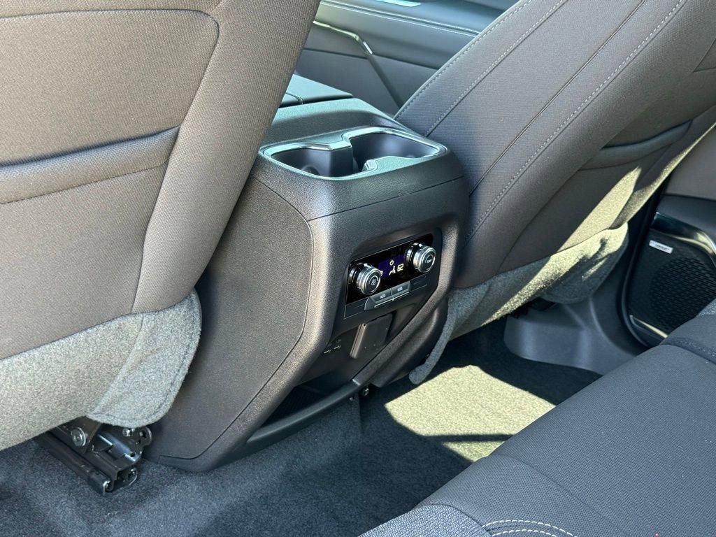 2026 GMC Acadia Elevation - Photo 22