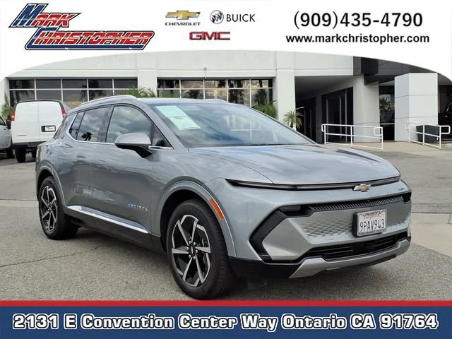 Used 2024 Sterling Gray Metallic Chevrolet 2LT image 1