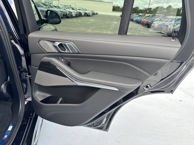 New 2026 Black Sapphire Metallic BMW xDrive40i image 10