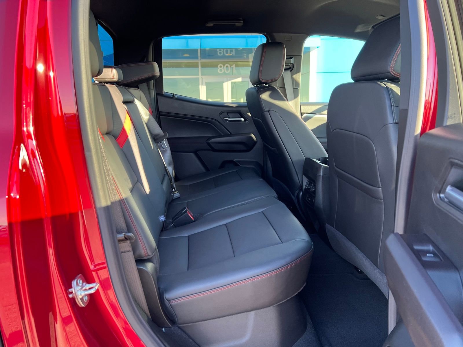 2026 Chevrolet Colorado Z71 - Photo 13