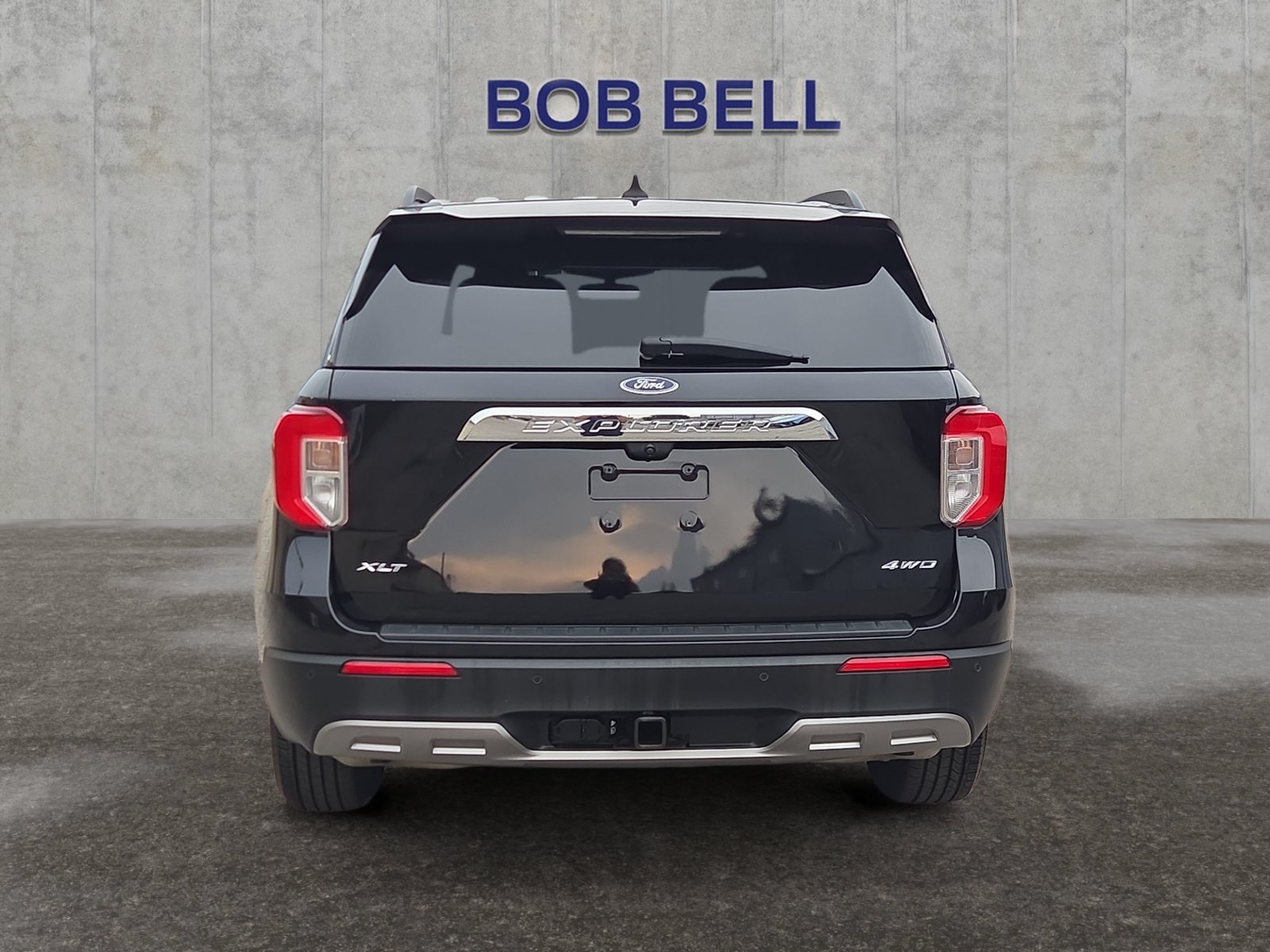 Used 2022 Black Metallic Ford XLT image 4
