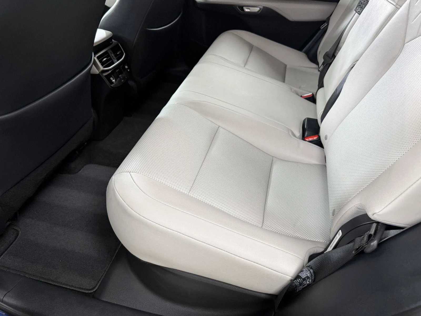 Used 2024  Lexus 350 Premium image 32