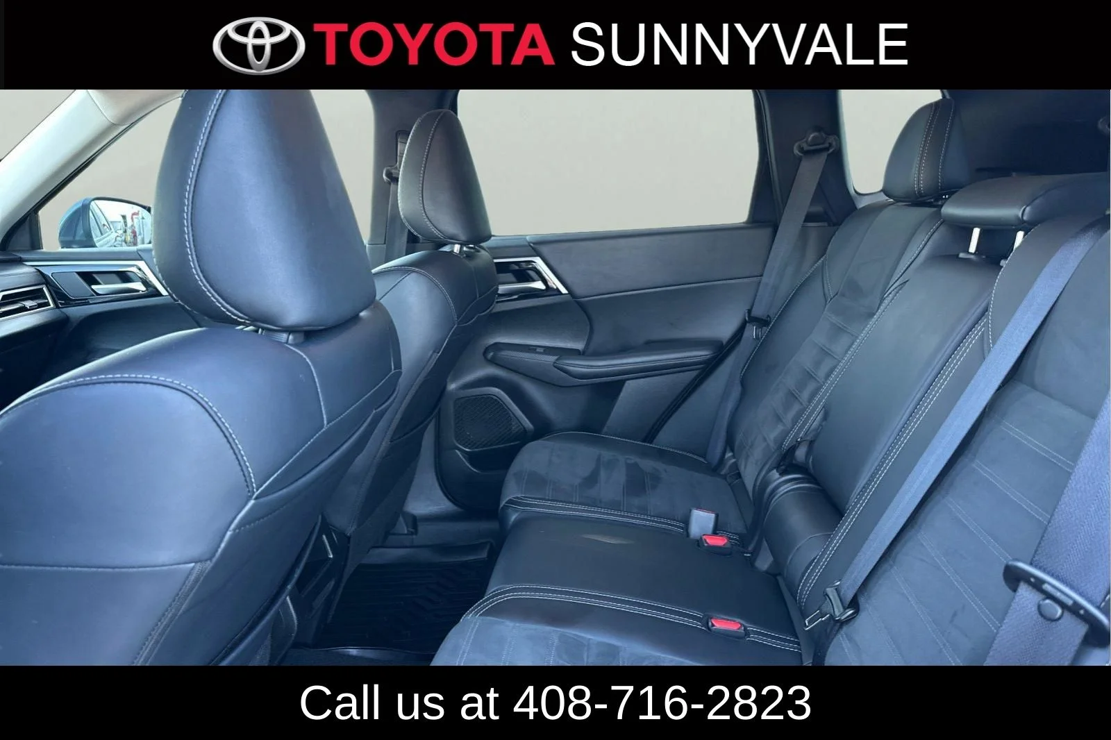Used 2024  Mitsubishi SE image 5