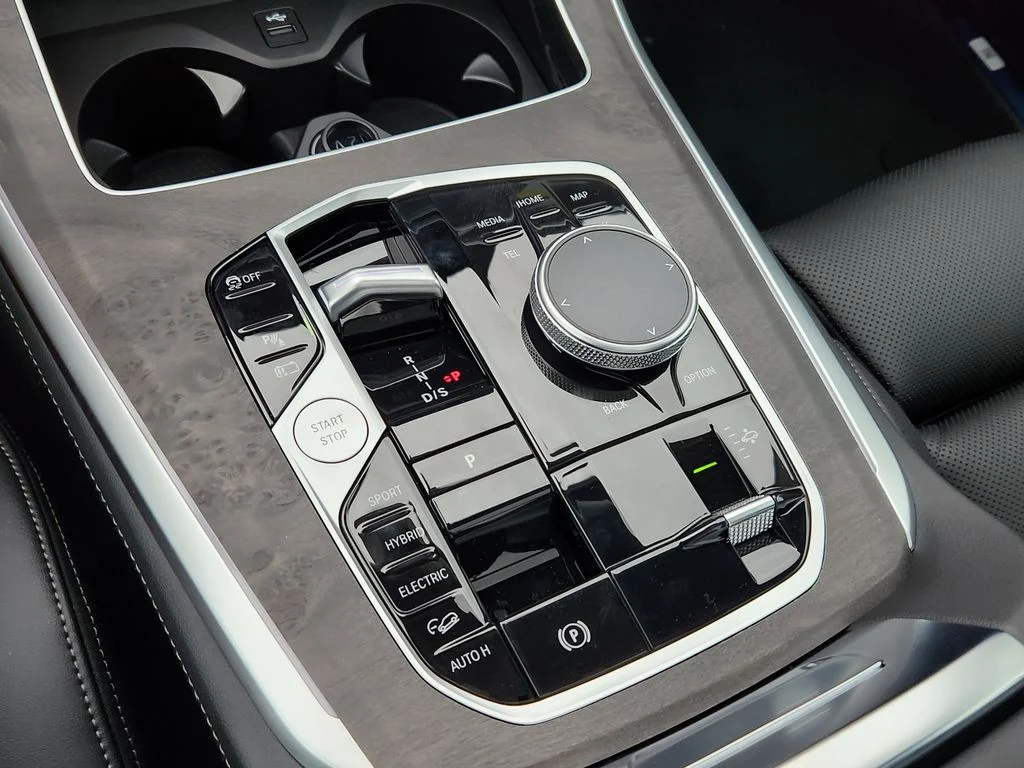 2026 BMW X5 50e - Photo 18