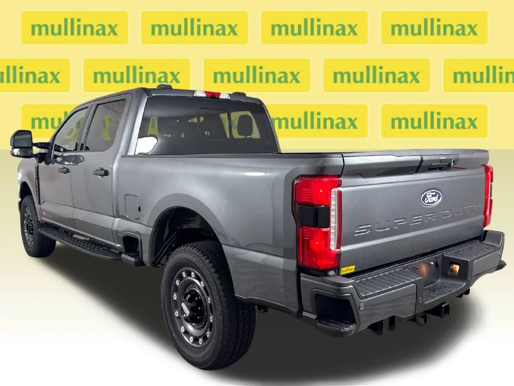 New 2027 Gray Ford XLT CARHARTT image 3