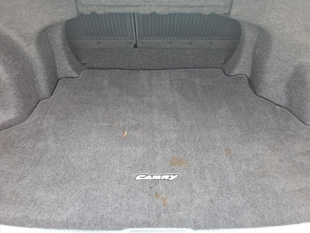Used 2013 Black Toyota SE image 15