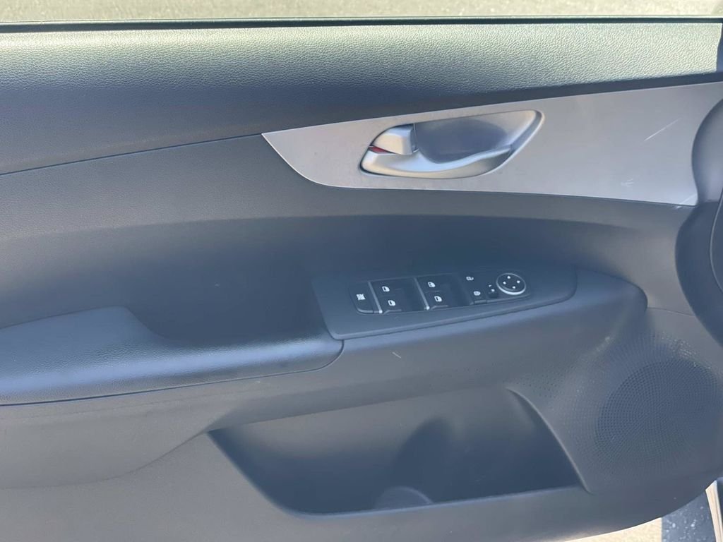 Used 2023 Gray Kia LXS image 16