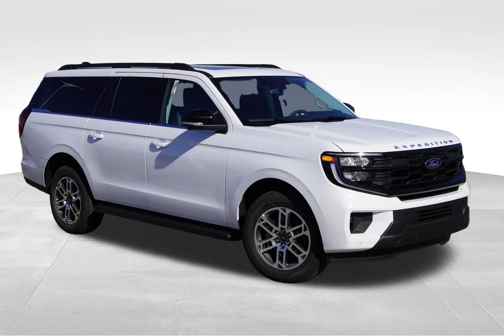 2026 Ford Expedition Active MAX 4x4's photo