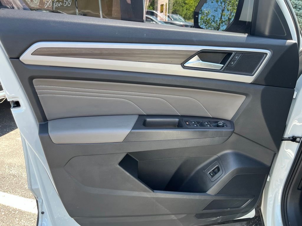 Certified Used 2023 White Volkswagen SEL image 10