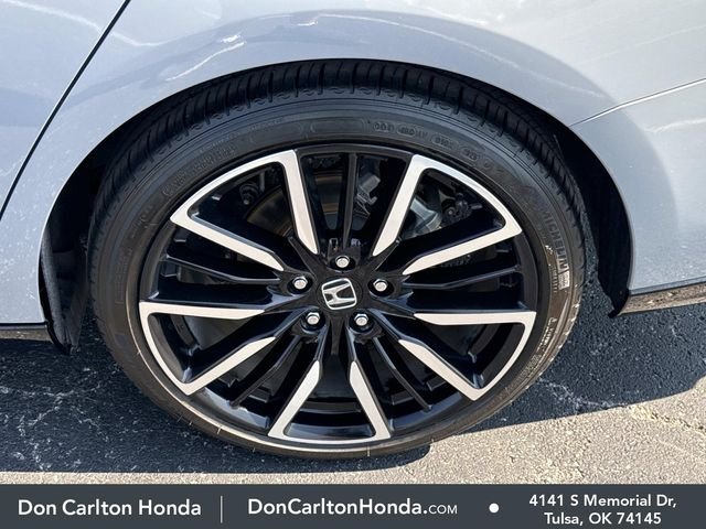 Used 2025 Urban Gray Pearl Honda Touring image 31