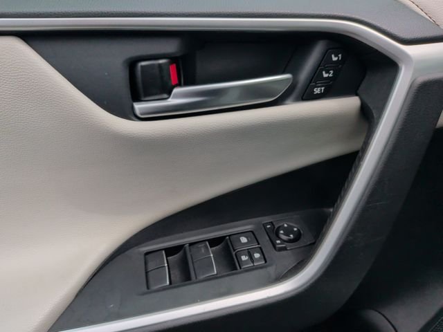 Certified Used 2020 White Toyota Limited image 14