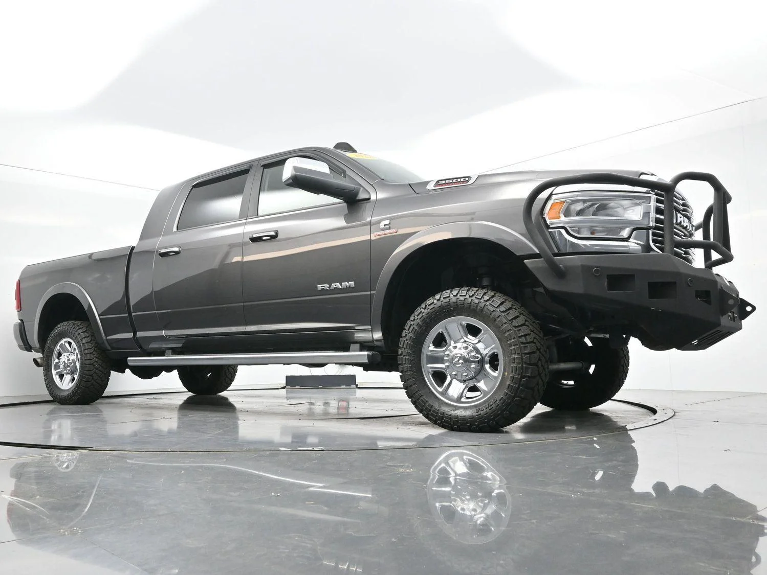 Used 2022 Granite Crystal Metallic Clearcoat Ram Laramie image 47